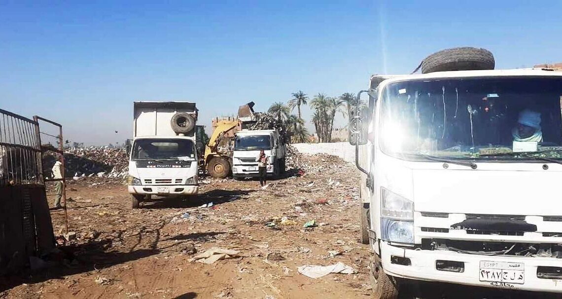 رفع898 طن قمامة ومخلفات صلبة خلال 7 أيام بسوهاج 19 - جريدة المساء
