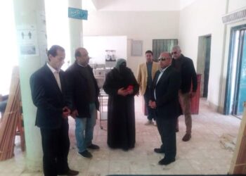 وكيل وزارة تعليم مطروح يتفقد انتظام الدراسة بالمدرسة الفندقية في حي الشروق 31 - جريدة المساء