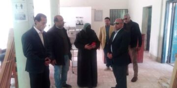 وكيل وزارة تعليم مطروح يتفقد انتظام الدراسة بالمدرسة الفندقية في حي الشروق 1 - جريدة المساء