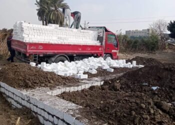 إزالة ٢كشك لمخالفة الترخيص وإزالة ٣ حالات تعدي بالبناء على الاراضي الزراعيه بالمنيا 27 - جريدة المساء