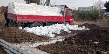 إزالة ٢كشك لمخالفة الترخيص وإزالة ٣ حالات تعدي بالبناء على الاراضي الزراعيه بالمنيا 1 - جريدة المساء