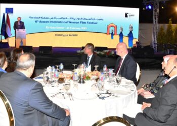 اشرف عطيه في حفل الإتحاد الأوروبى بمهرجان أفلام المرأة : أسوان قبلة الفن والثقافة والإبداع 23 - جريدة المساء