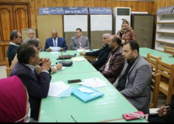 وكيل تعليم بني سويف يوجه بإعداد خطة توعية ونشرها بالمدارس لمواجهة التغير المناخي 28 - جريدة المساء