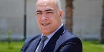 نائب رئيس الجامعة اليابانبة يتفقد لجان الامتحانات الفصل الدراسي الاول 1 - جريدة المساء