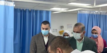محافظ كفر الشيخ يطمئن على حالة الطلاب المصابين في حريق بمنزل ويوجه بتقديم كافة الخدمات الطبية لهم 1 - جريدة المساء