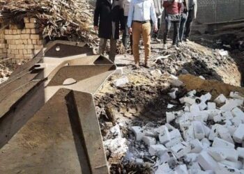 ايقاف اعمال بناء مخالفة وإزالة حالات تعد بالبناء وحملات نظافة بقري وأحياء مركز ومدينة المنيا 30 - جريدة المساء