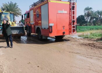 الأجهزة التنفيذية ببني سويف تكثف جهودها للانتهاء من سحب وتصريف مياه السيل 19 - جريدة المساء