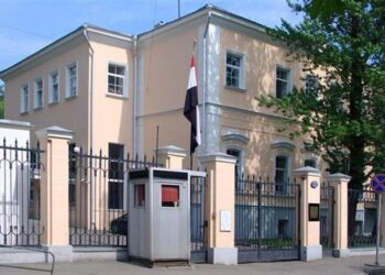 سفارة مصر بكييف: توجيه أوكراني بالسماح للمصريين بمغادرة نقاط الحدود مع الدول المجاورة 25 - جريدة المساء