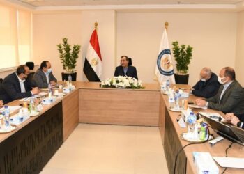 أول اجتماع بالمقر الجديد لوزارة البترول والثروة المعدنية بالحى الحكومى بالعاصمة الإدارية 35 - جريدة المساء