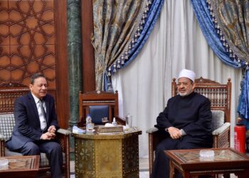 كرم جبر لـلإمام الأكبر : نقدر دور الأزهر في خدمة القضايا الوطنية ونشر الوسطية والتسامح 25 - جريدة المساء