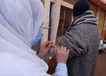 صحة القليوبية تدشن حملات طرق الأبواب لتطعيم المواطنين بلقاح فيروس كورونا 20 - جريدة المساء