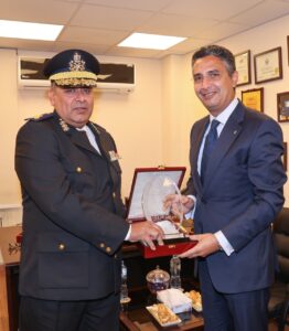 رئيس البريد وقيادات  شرطة البريد بحثوا سبل رفع منظومة تأمين مباني ومقرات الهيئة وحركة نقل الأموال بين الفروع 19 - جريدة المساء