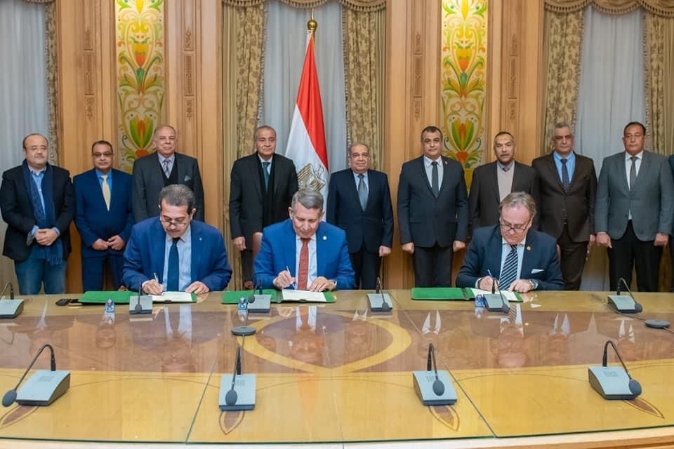 اتفاق بين التموين والإنتاج الحربي لتحقيق الأمن الغذائي 19 - جريدة المساء اتفاق بين التموين والإنتاج الحربي لتحقيق الأمن الغذائي 18 - جريدة المساء