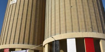 المصيلحي تفقد صوامع الصعيد وتأكد من توافر الأقماح 1 - جريدة المساء