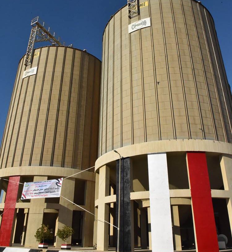 المصيلحي تفقد صوامع الصعيد وتأكد من توافر الأقماح 19 - جريدة المساء