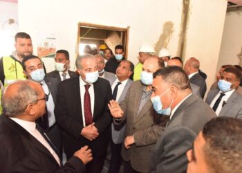 أهالي أسيوط هتفوا لمصر والسيسي بعد افتتاح مركز الخدمات الجديد 25 - جريدة المساء