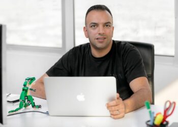 "زبوني" تفتتح مكتبا إقليميا في مصر وتقدم خدماتها لـ3.5 مليون شركة صغيرة ومتوسطة 21 - جريدة المساء