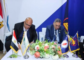 بروتوكول تعاون لسداد عملاء "مصر للبترول" لمستحقات الشركة في مكاتب البريد 19 - جريدة المساء