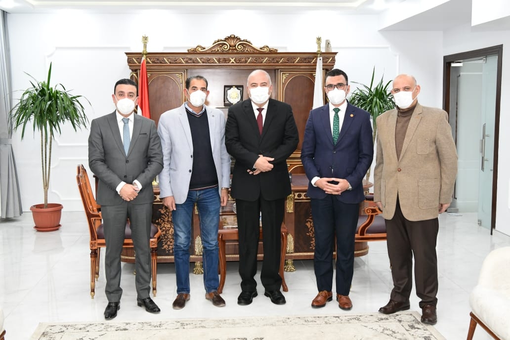 مبادرة "لمصر" تقدم الخدمات الطبية المجانية ل ٢٠ ألف تلميذ بقنا 17 - جريدة المساء