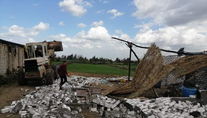 إزالة التعديات على الاراضى الزراعية بالعامرية 20 - جريدة المساء إزالة التعديات على الاراضى الزراعية بالعامرية 19 - جريدة المساء