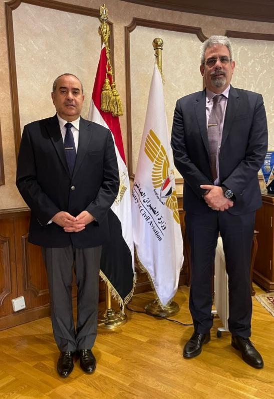 وزير الطيران يلتقي رئيس "الأياتا" للشرق الأوسط وأفريقيا 16 - جريدة المساء وزير الطيران يلتقي رئيس "الأياتا" للشرق الأوسط وأفريقيا 15 - جريدة المساء