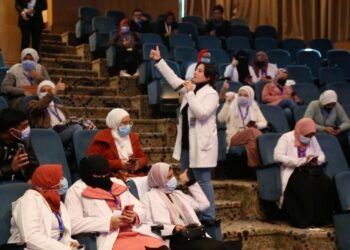 دورة تدريبية لطلاب 5 كليات بمستشفى 57357 27 - جريدة المساء