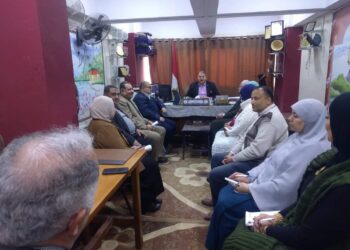 وكيل مديرية التعليم بالمنوفية يناقش استعدادات امتحانات الفصل الدراسى الثانى 34 - جريدة المساء