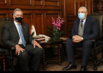 وزير الزراعة يبحث مع نظيره "الأوروجوانى" التعاون الزراعي والحيوانى 31 - جريدة المساء