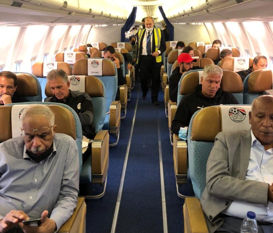 ورود و ترحاب فى استقبال بعثة المنتخب الوطنى بمطار القاهرة 18 - جريدة المساء