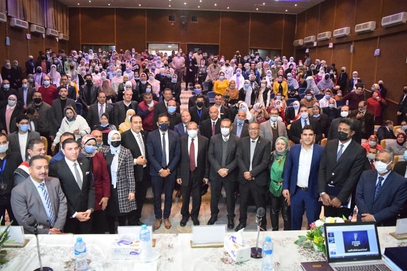 رئيس جامعة بنى سويف يفتتح الملتقي التوظيفي الخامس لكلية العلوم بمشاركة 25 شركة 19 - جريدة المساء