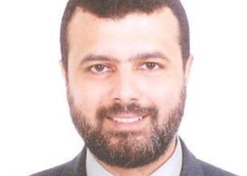الطيار هشام الطحان 
رئيس أكاديمية مصر للطيران