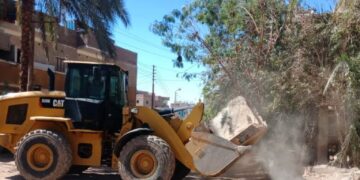 محافظ أسوان : إزالة ٣٧ حالة تعدي إداري وفوري بمساحة ٣٠ ألف و ٩٠٠ م٢ بأبو الريش والرضوانية ودراو وكوم أمبو 2 - جريدة المساء محافظ أسوان : إزالة ٣٧ حالة تعدي إداري وفوري بمساحة ٣٠ ألف و ٩٠٠ م٢ بأبو الريش والرضوانية ودراو وكوم أمبو 1 - جريدة المساء