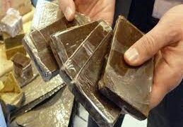 مكافحة مخدرات البحرالأحمر تضبط ٢٥طربة حشيش و٢٠ كيلو شابو بسفاجا 1 - جريدة المساء