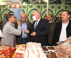 محافظ قنا يفتتح معرض "أهلا رمضان" بمنطقة الأحوال المدنية 19 - جريدة المساء