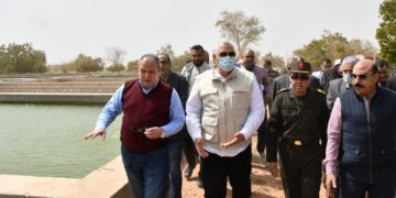 وزير الزراعة ومحافظ أسوان يتفقدان المفرخات السمكية بجرف حسين وصحارى 1 - جريدة المساء