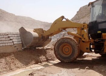 محافظ أسوان : تنفيذ 115 قرار إزالة بمساحة 75 ألف و 727 م2 بمركزى إدفو وكوم أمبو 17 - جريدة المساء