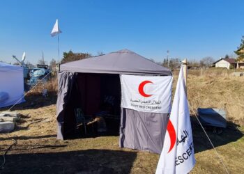 الهلال الأحمر المصري ينجح في تفعيل نقطة الخدمات الإنسانية في معبر "مديكا" على الحدود الأوكرانية- البولندية 17 - جريدة المساء