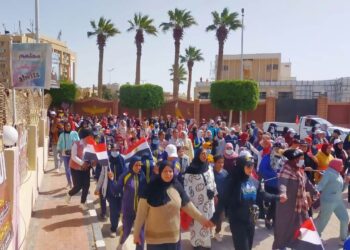 نائب محافظ سوهاج يشارك في ماراثون "مشي " الشباب والرياضية 17 - جريدة المساء