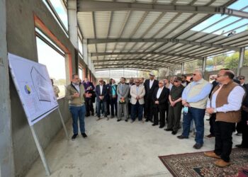 وزير الزراعة ومحافظ أسوان يتفقدان أول محطة لإنتاج شتلات القصب بالشرق الأوسط وأفريقيا 15 - جريدة المساء