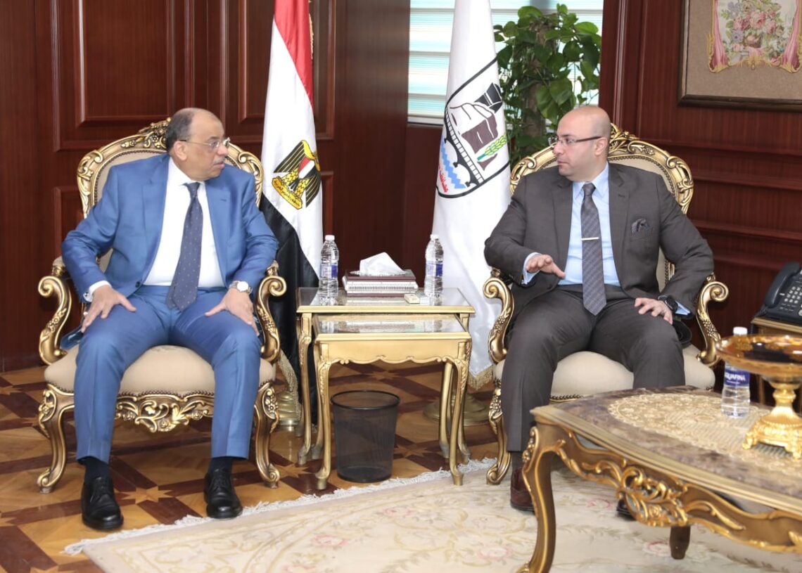 محافظ بني سويف يستقبل وزير التنمية المحلية للمشاركة في احتفال المحافظة بعيدها القومي 19 - جريدة المساء