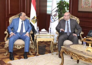 محافظ بني سويف يستقبل وزير التنمية المحلية للمشاركة في احتفال المحافظة بعيدها القومي 33 - جريدة المساء