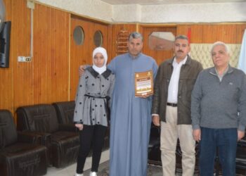 محافظ كفر الشيخ يشهد تسليم 5 عقود تقنين أراضي أملاك الدولة 17 - جريدة المساء