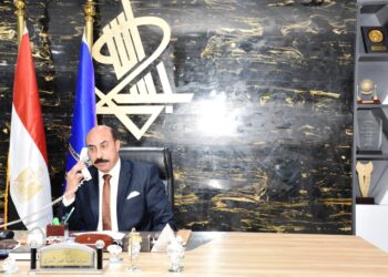 بعد تعرض محافظة أسوان لعاصفة ترابية .. محافظ أسوان : وقف حركة الملاحة النهرية والجوية 17 - جريدة المساء