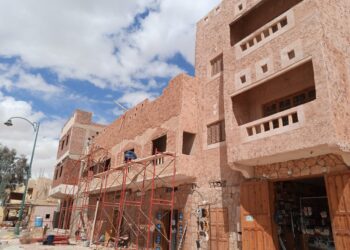 بدء اعمال التطوير والتنسيق الحضارى لميدان السوق بمدينة سيوة والتى يتم تنفيذها الجهاز القومي للتنسيق الحضاري 22 - جريدة المساء