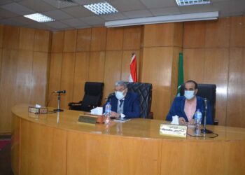 محافظ المنيا يتابع مع اللجنة العليا للقمح الاستعدادات والجاهزية لموسم توريد 2022 26 - جريدة المساء