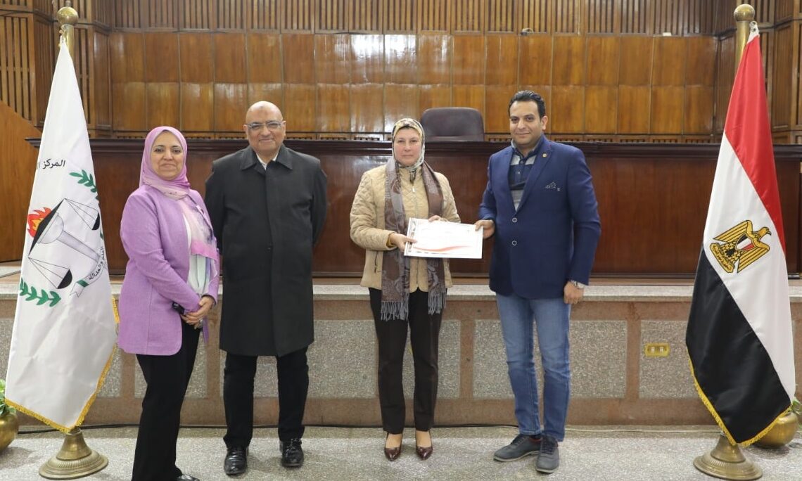 "القومى للبحوث الاجتماعية" يختتم برنامجه التدريبى حول التقنيات الحديثة للكشف عن الجريمة ومكافحتها 17 - جريدة المساء