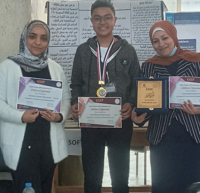 طالب بنى سويف يحصد المركز الثاني على مستوى الجمهورية في مسابقة العلوم والهندسة .. وتكريم "يوستينا" لتفوقها فى الإنشاد الدينى 18 - جريدة المساء