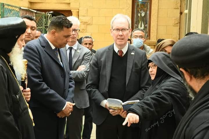 سفير السويد يزور دير القديسة دميانه ببرارى بلقاس 18 - جريدة المساء