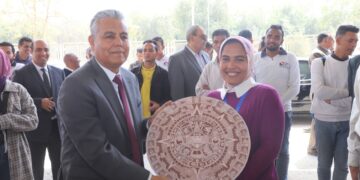 ختام فعاليات ملتقى السمبوزيوم الأول بجامعة جنوب الوادى 1 - جريدة المساء