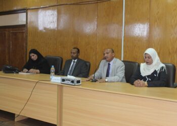 "ضمن أنشطة الأسبوع البيئى" .. ورشة تدريبية عن السلامة والصحة المهنية بجامعة جنوب الوادى 25 - جريدة المساء